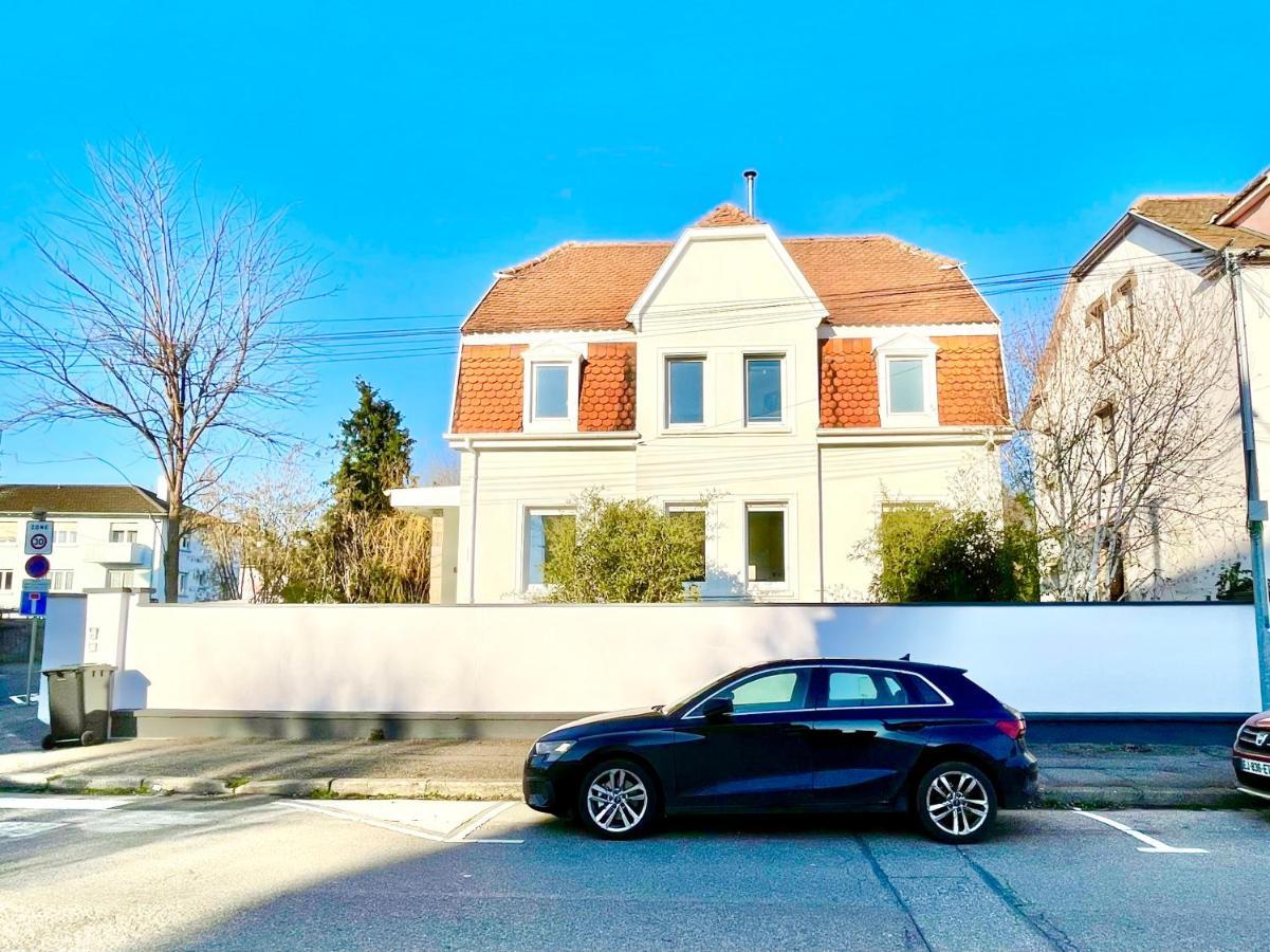 Charmante Maison - Centre-Ville コルマール エクステリア 写真